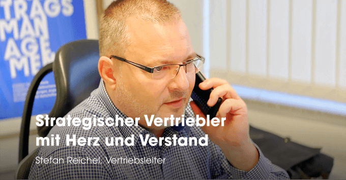 Stefan Reichel LC TOP Mitarbeiter telefoniert